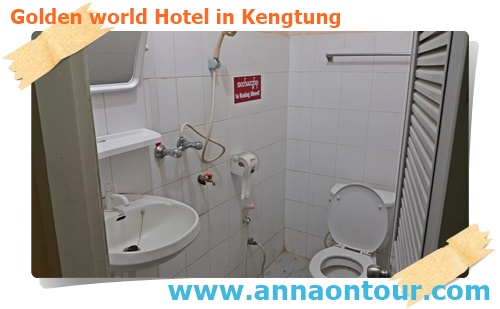 ห้องน้ำในห้องพักห้องพัก Golden world Hotel